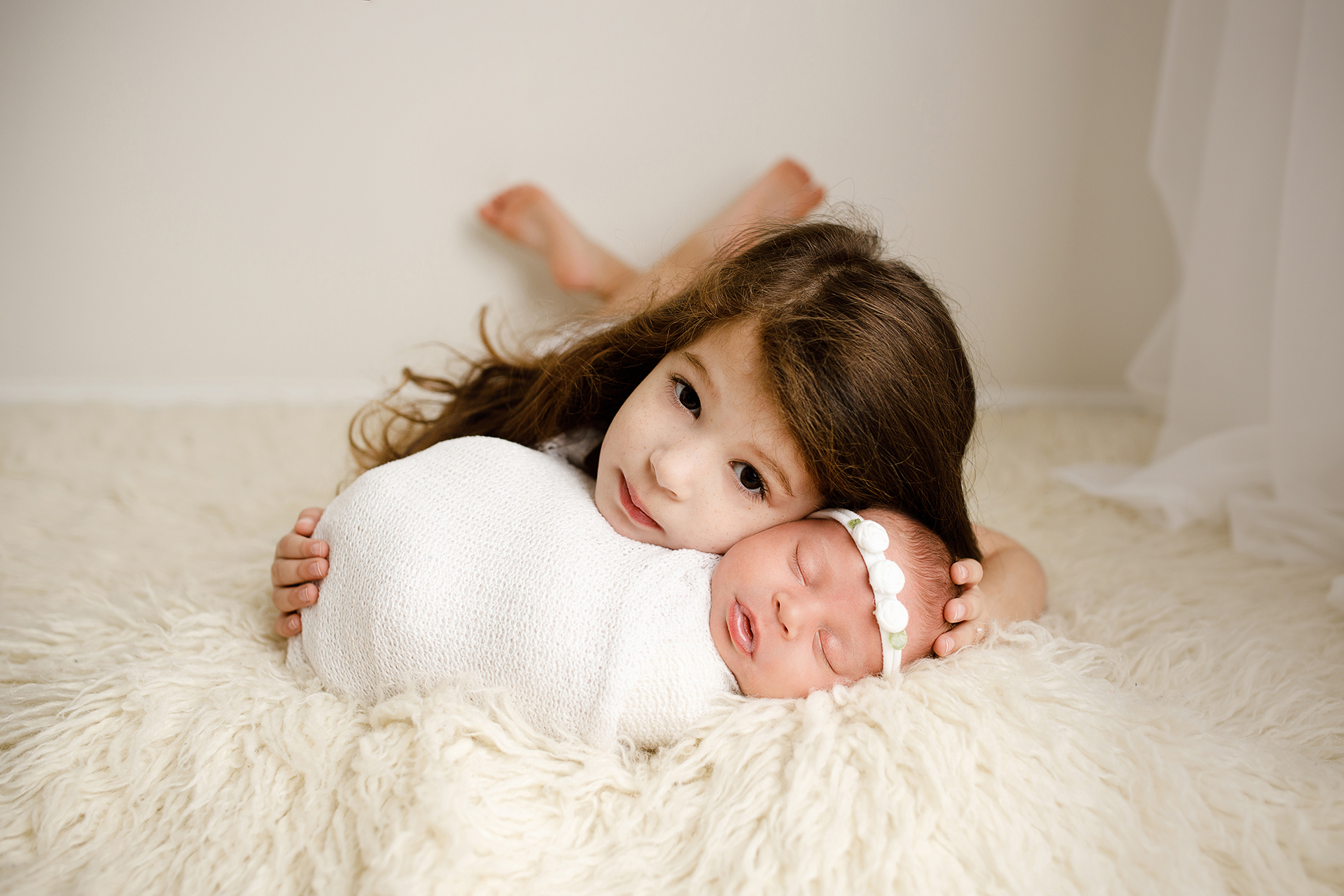 sibling newborn photo raleigh