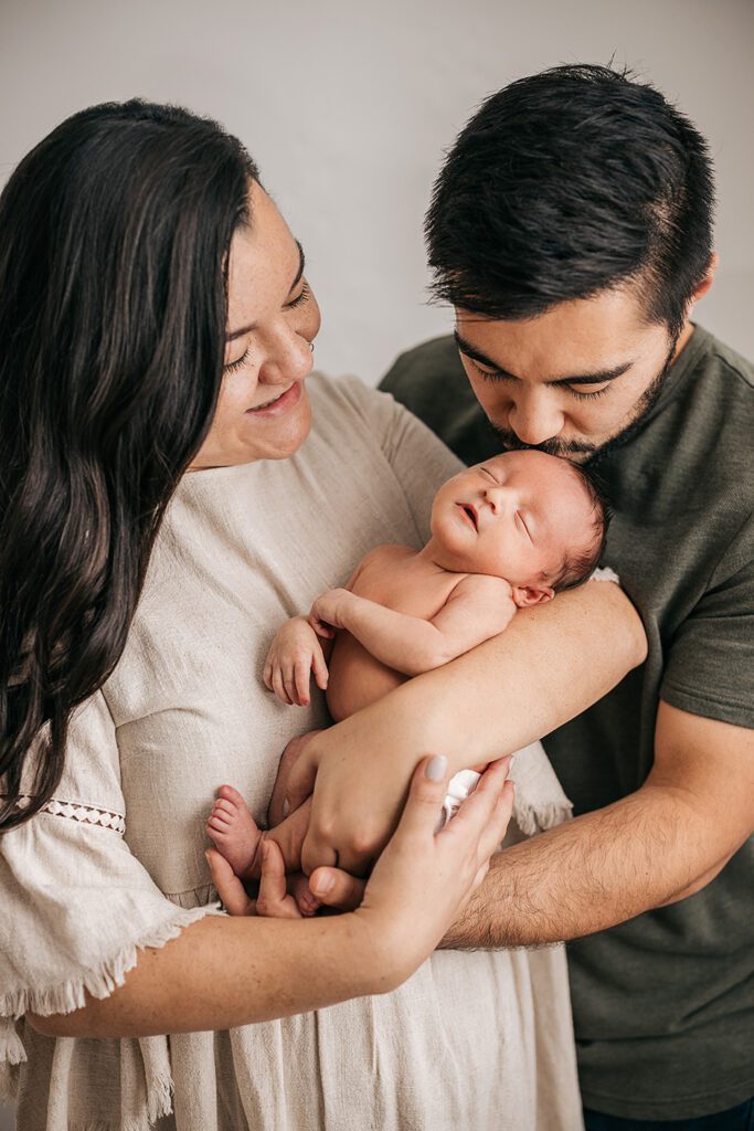 Newborn Baby Pictures Holly Springs | Laura Karoline Photography