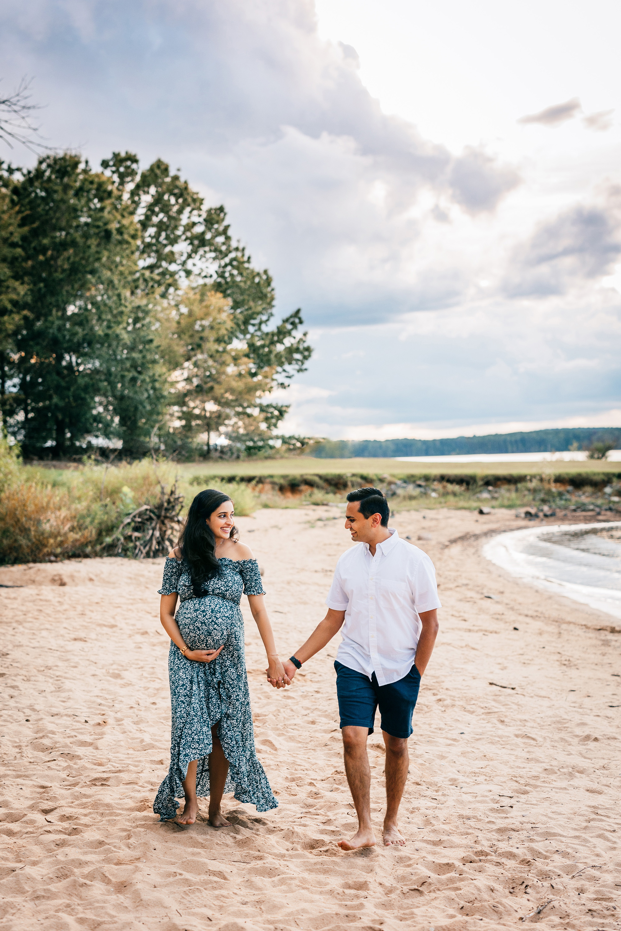 lake maternity pictures in raleigh - Laura Karoline Photography