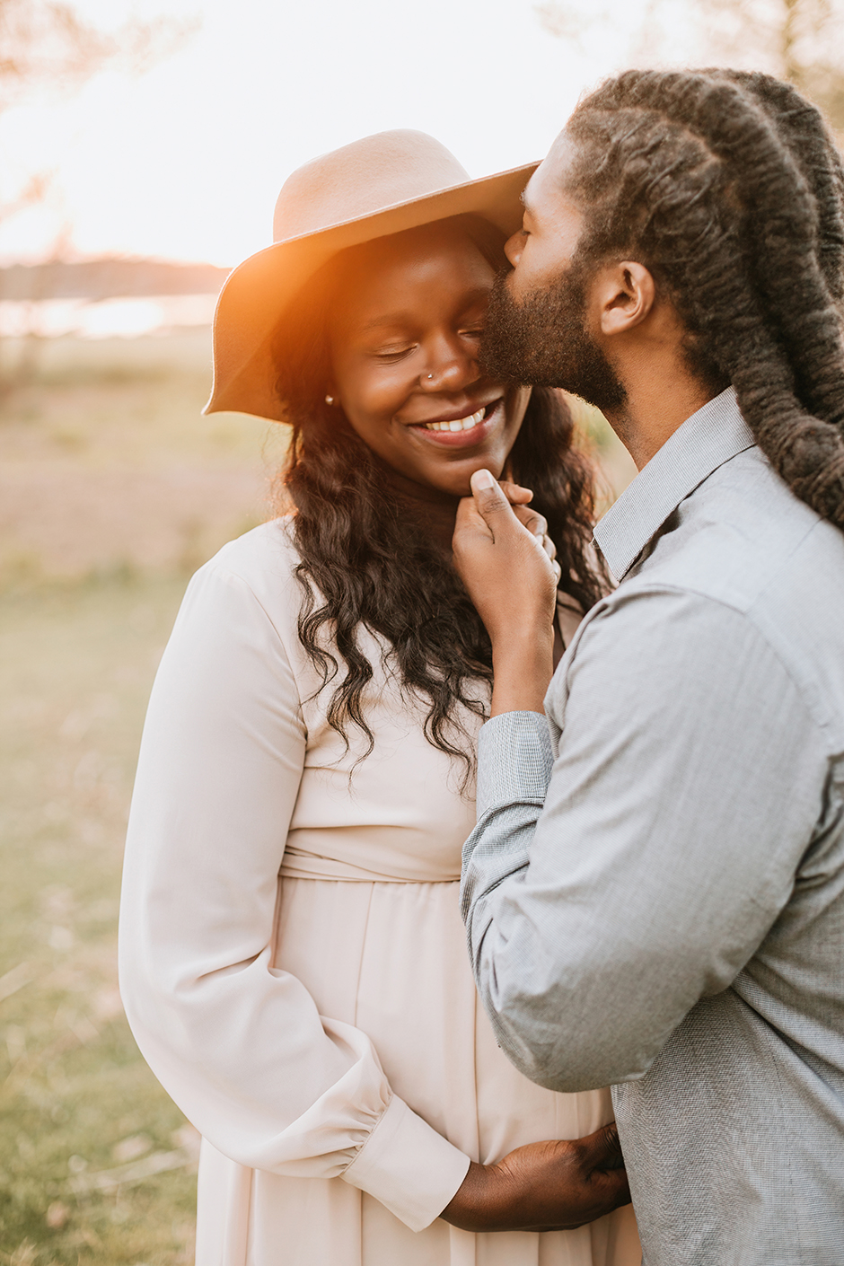 lake crabtree pregnancy pictures, Laura Karoline Photography, Raleigh Photographer