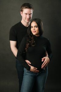 modern maternity photos in raleigh